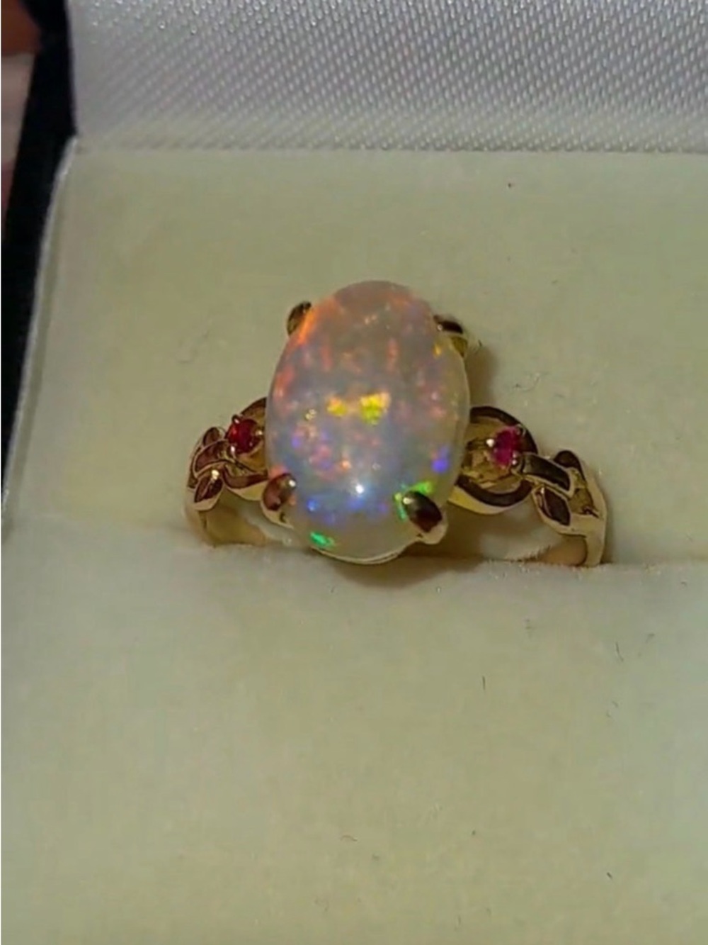 Beautiful Antique #18k Gold Opal And Rubies accent Ring